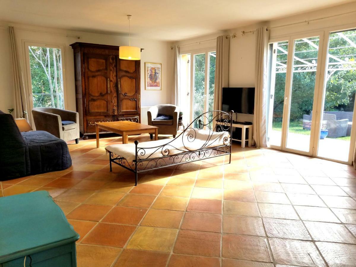 Entre Nimes Et Arles Villa Bellegarde  ภายนอก รูปภาพ